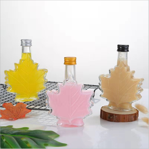 Bouteille en verre en forme de feuille d'<span class=keywords><strong>érable</strong></span>, 1 pièce, 100ml, nouveau design, pour Vodka - Product Image 1