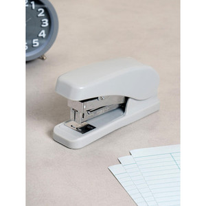 Grapadora manual de 33 núcleos Oficina Ahorro de energía Material plástico y metálico duradero - Product Image 1