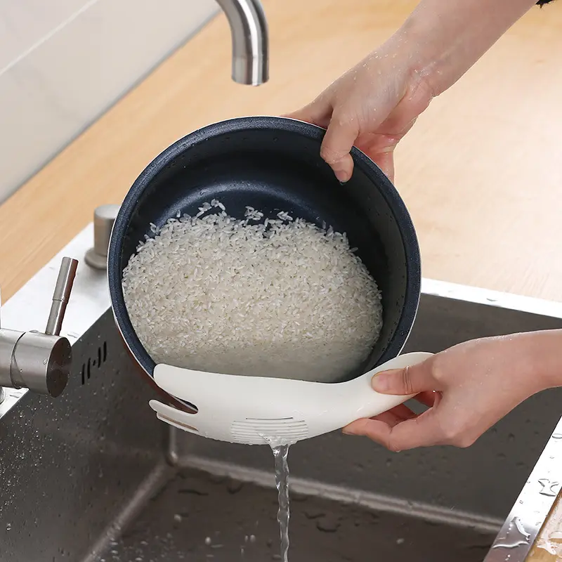 WXL052 Hand Drainer Rice Washing Sieve Multifunction Portable Filter Kitchen Gadget Rice Washing Spoon