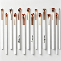 EMF Luxury Professional 15 Pinceaux Anglés Plats en Poils Synthétiques pour Eyeliner, Crayon à Lèvres et Sourcils, Vegan, Manche en Bois Rose Doré, Marque Privée