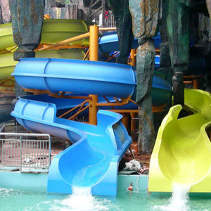 Toboggans de montagne en spirale pour l'extérieur, construction durable en fibre de verre et acier - Product Image 1