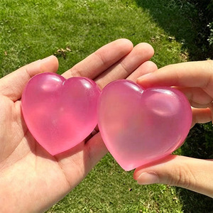 Balles anti-stress en forme de cœur, jouets sensoriels à remontée lente pour adultes et enfants, jouets à presser en forme de cœur, jouets sensoriels en forme de sucre, jouets à presser en forme de malt - Product Image 6