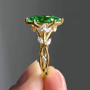 Anillo de Diamantes de Oro Sólido de 18K para Mujer, Corte Ovalado Elegante, Anillo de Compromiso con Diamantes Laterales - Product Image 2
