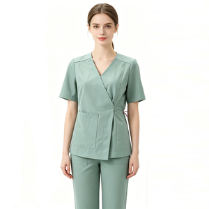 Conjunto de Uniformes Médicos Verdes para Enfermeras al <span class=keywords><strong>por</strong></span> Mayor, Uniformes de Alta Calidad, Conjuntos de Uniformes Elásticos con Diseño de Cuello Cruzado en V - Product Image 3