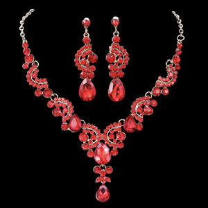 Parure de bijoux de mariée arabe chrétienne romantique et élégante, collier et boucles d'oreilles multicolores en cristal bleu champagne, deux pièces - Product Image 3