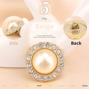 Thiết Kế Sang Trọng Ngọc Trai Pha Lê Rhinestone Nút Hoa Hình Dạng Chân May Nút Nhựa Cho Trang Phục Phụ Kiện - Product Image 6