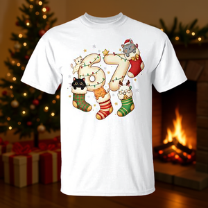 Camiseta unisex para adultos de manga corta con cuello redondo y estampado digital, con diseño de gatos navideños y meme de seis siete, para amantes de los gatos. - Product Image 2