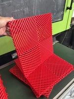 Dalles de revêtement de sol de garage modernes en PP rigides, modulaires, colorées, emboîtables, antidérapantes, imperméables, unies, pour intérieur, 5