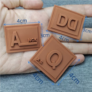 맞춤형 3D 소프트 PVC 로고 열 프레스 엠보싱 실리콘 모자 PVC 아이언 온 자수 벨크로 입체 PVC 고무 패치 - Product Image 4