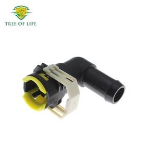 B37F-61-240ท่อน้ำหล่อเย็นต้นไม้แห่งชีวิตสำหรับ MAZDA 3 BK BL ข้อต่อท่อน้ำร้อน - Product Image 2