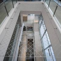 Filet de sécurité robuste en treillis métallique en acier inoxydable haute résistance anti-chute pour atrium de centre commercial et garde-corps de lucarne