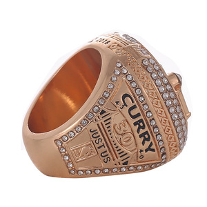 Anillo de Aleación Chapado en Oro con Cristales y Piedras Preciosas, Diseño de los <span class=keywords><strong>Warriors</strong></span> <span class=keywords><strong>Golden</strong></span> Basketball MVP Championship <span class=keywords><strong>State</strong></span> Gold, Gran Venta - Product Image 4