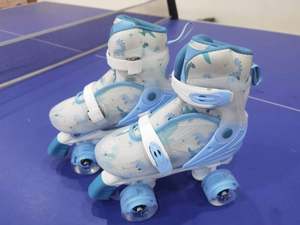 Patins à roulettes à bas prix, doublures blanches, patins à roulettes pour l'intérieur - Product Image 3