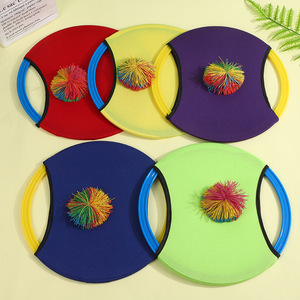 Juguete de disco volador de plástico suave para lanzar, con 14 años de experiencia en diseño, para entrenamiento de habilidades y deportes al aire libre entre padres e hijos - Product Image 1