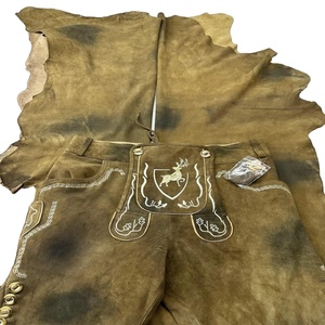 Lederhosen en daim de chèvre pour homme de qualité supérieure - Shorts traditionnels bavarois authentiques jusqu'aux genoux pour l'Oktoberfest - Product Image 1