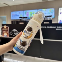 Gobelets en plastique de 700ml avec pailles, infuseur de fruits écologique, corde de transport d'eau pour le camping pour enfants et enfants