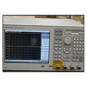 เครื่องวิเคราะห์เครือข่าย Agilent Technologies เครื่องวิเคราะห์ RF แบบเวกเตอร์ 50GHz อินเทอร์เฟซ USB จอแสดงผล LCD ขนาด 7 นิ้ว ความแม่นยำ 0.1 dB - Product Image 1