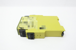 Plc S1sw P 24-240vacdc <span class=keywords><strong>Um</strong></span> 0-690vacdc Veiligheidsrelais 24-240V-Ac Programmeercontroller - Product Image 2