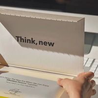 Emballage en carton ondulé recyclable personnalisé, boîtes d'expédition auto-adhésives, boîtes en papier avec bande détachable, impression écologique