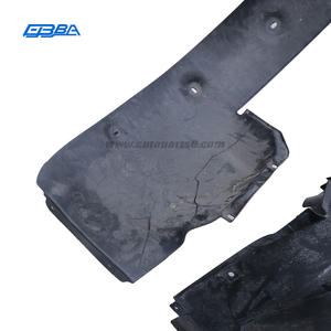 Revêtement d'habillage de passage de roue avant droit d'occasion d'origine de haute qualité pour Porsche 992 992581330 - Product Image 5