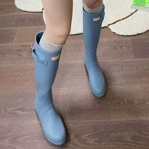 حذاء نسائي من المطاط الطبيعي للركبة عالي الجودة من Wellington ، حذاء شبكي للصيف والشتاء والخريف ، شعار مخصص Gumboot - Product Image 3