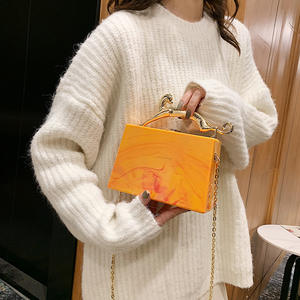 Vendita calda da donna in marmo Color acrilico pochette a tracolla da donna borse da sera e pochette a catena da donna - Product Image 3