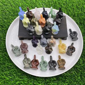 Estatua de Dedo Medio Tallada a Mano de 2 Pulgadas, Piedra de Cristal Natural, Artesanía Popular, Piedras Curativas de Cristal con Múltiples Piedras - Product Image 6