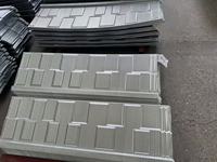 Tuiles de toiture en métal revêtues de pierre de style tuile de chaume, tôles de toiture durables pour la construction de maisons et de villas