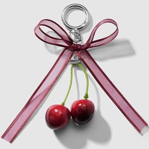 Porte-clés cerise mignon et charmant avec sangle en dentelle, pendentifs de sac cerise, breloques pour étui d'écouteurs, breloques pour sangle de téléphone et porte-clés - Product Image 4