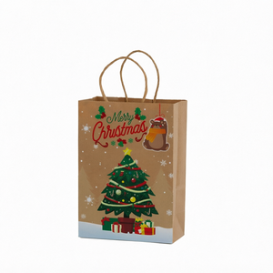 Sacs cadeaux en papier kraft de Noël en gros, sacs fourre-tout imprimés de dessins animés avec poignées en corde pour emballage de bonbons et cadeaux de fête - Product Image 1