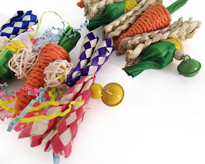 Giocattolo per Uccelli: Striscia di Carota Intrecciata con Corda per Masticare, Palla in Vimini, Accessori per Uccelli Domestici, Prodotto in Cina, Europa e America - Product Image 4