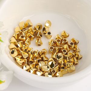 Perles torsadées irrégulières couleur or, 4x3x1,5 mm, plaquées cuivre, perles d'espacement en vrac pour la fabrication de bijoux DIY - Product Image 1