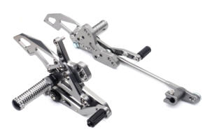 Juego de piezas traseras de aleación de aluminio CNC para motocicleta <span class=keywords><strong>HONDA</strong></span>, SET de reposapiés para <span class=keywords><strong>HONDA</strong></span> CBR650R, <span class=keywords><strong>CB</strong></span> 650R, <span class=keywords><strong>2022</strong></span>, 2021, 2020, 2019, 2018, 2017, de alta calidad - Product Image 3