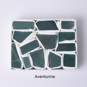 Vente en gros <span class=keywords><strong>de</strong></span> divers cristaux <span class=keywords><strong>de</strong></span> quartz minéraux naturels grappes <span class=keywords><strong>de</strong></span> pierres brutes brutes pierres <span class=keywords><strong>de</strong></span> guérison avec boîte pour Fengshui divers métiers - Product Image 5