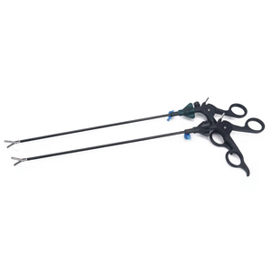 Instruments chirurgicaux laparoscopiques électriques de haute qualité, pince fenêtrée de 5 mm, construction en acier et plastique, certifiés CE Classe I - Product Image 1