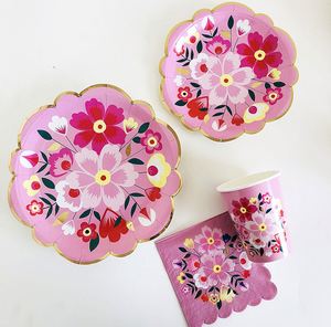 Ensemble de vaisselle jetable en forme de fleur avec dentelle et estampage à chaud pour fêtes d'anniversaire - Product Image 5