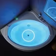 Baignoire autoportante de style nordique pour petits espaces, idéale pour la salle de bain principale