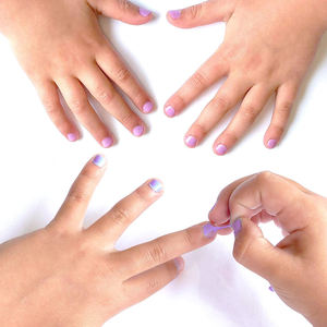 女の子のための幼児の無毒なマニキュアセット水5色マニキュアアートキット年齢3女の子の誕生日プレゼント - Product Image 5