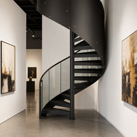Luxuriöse Innenwendeltreppe für Premium-Apartments mit Kompaktem Vertikalem Layout und Maßgefertigten Stufenmaterialien