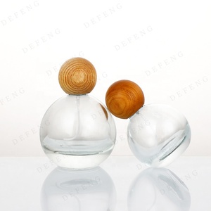 Bomba de fragancia personalizada <span class=keywords><strong>Spray</strong></span> 30ml 50ml 75ml 100mL Botella de perfume de vidrio con forma de bola con tapa de madera - Product Image 2