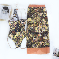 Été 2023 Nouveau produit Vintage One Shoulder Print One Piece Swimwear With Long Skirt Women Beach Wrap