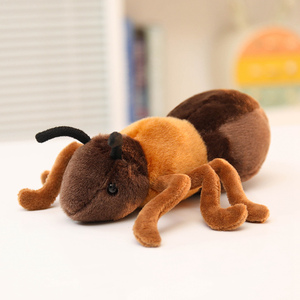 Peluche Realistico a Forma di Formica, Morbido Insetto Imbottito, Regalo Educativo per Bambini - Product Image 1
