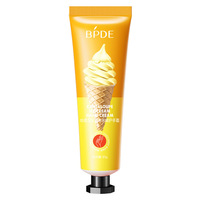 Crème hydratante et blanchissante pour les mains à l'extrait de fruits, marque distributeur, best-seller – Crème pour les mains à la crème glacée à la fraise