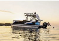Bateau ponton à double pont en aluminium soudé de 9 m (30 pieds) avec moteur hors-bord de 150 CV et toboggan aquatique sportif