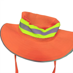 Casques de sécurité argentés hautement réfléchissants YS pour la sécurité des chantiers de construction, conçus pour les travailleurs migrants, fournis directement par les fabricants - Product Image 4