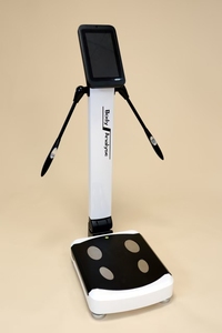 เครื่องชั่งน้ำหนักดิจิตอล Body320 พร้อมฟังก์ชั่นคำนวณค่า BMI และวิเคราะห์ไขมันในร่างกาย - Product Image 6