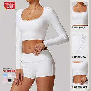 Haut de yoga côtelé à manches longues pour femme Disko Sport, respirant, séchage rapide, vêtements de sport blancs - Product Image 2