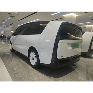 Voiture d'<span class=keywords><strong>occasion</strong></span> Guazi 2025 Li Auto Lixiang MEGA Véhicule électrique entièrement automatique à énergie nouvelle, <span class=keywords><strong>mini</strong></span>, cuir, R18, vente en gros à bas <span class=keywords><strong>prix</strong></span> - Product Image 4