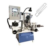 Machine de formage de fil d'agrafes de clôture