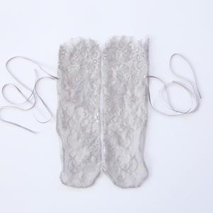 शरद ऋतु मेष गर्मियों महिला ठोस सफेद लुभावनी फीता सेक्सी जाल मोजे रेशम धनुष गर्म मध्य ट्यूब लक्जरी राजकुमारी परी मोजे - Product Image 3